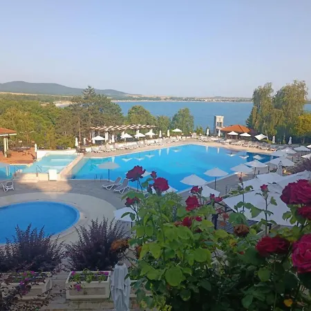 Sea View & Pools & Free Parking - Santa Marina, Santa Mare Appartamento