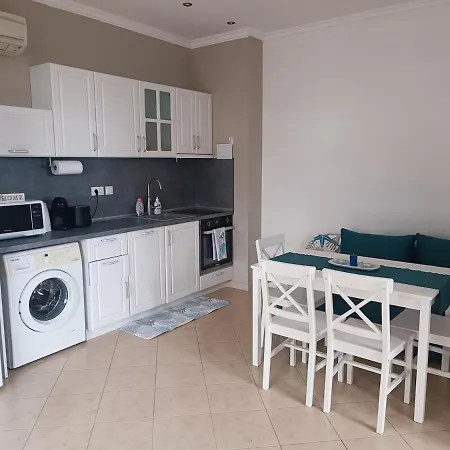 Appartamento Sea View & Pools & Free Parking - Santa Marina, Santa Mare *