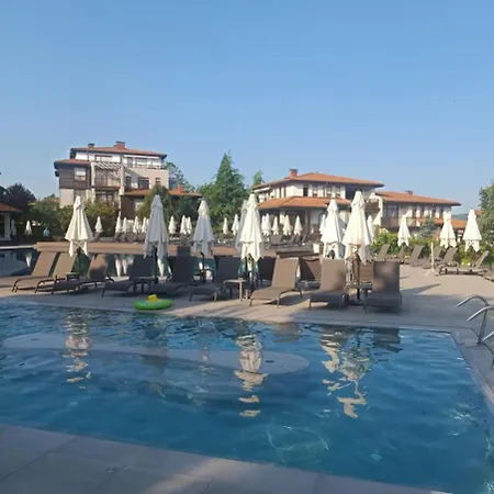 Appartamento Sea View & Pools & Free Parking - Santa Marina, Santa Mare *